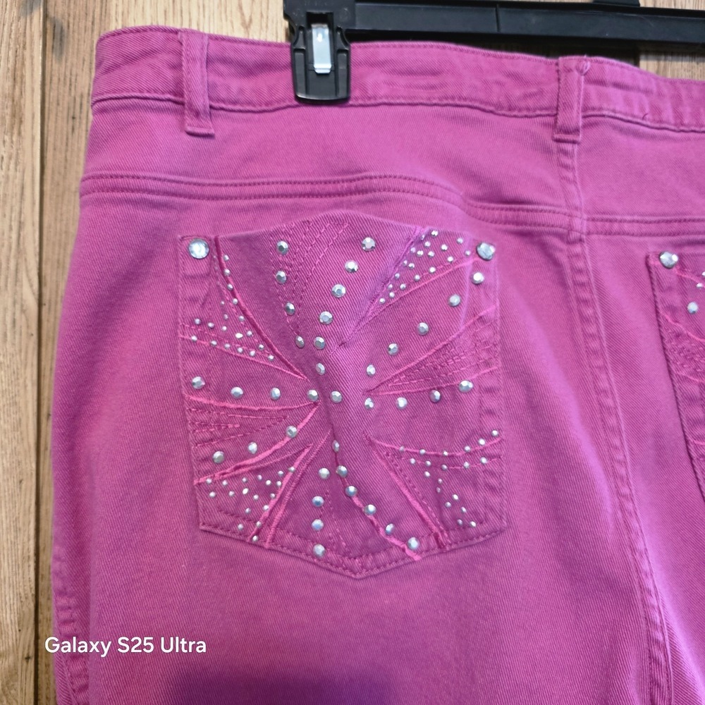 Faded Glory fushia red/dark pink embellished capri pants 26W bling Y2K? - Picture 6 of 12